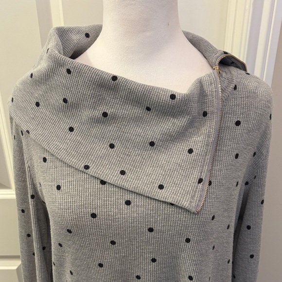 Izod Gray and Black Polka Dot Zip up Mock Cowl Neck Sweater - Picture 4 of 10